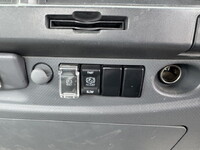 いすゞフォワード散水車増トン（6t・8t）[写真22]