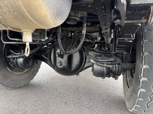 いすゞフォワード散水車増トン（6t・8t）[写真32]