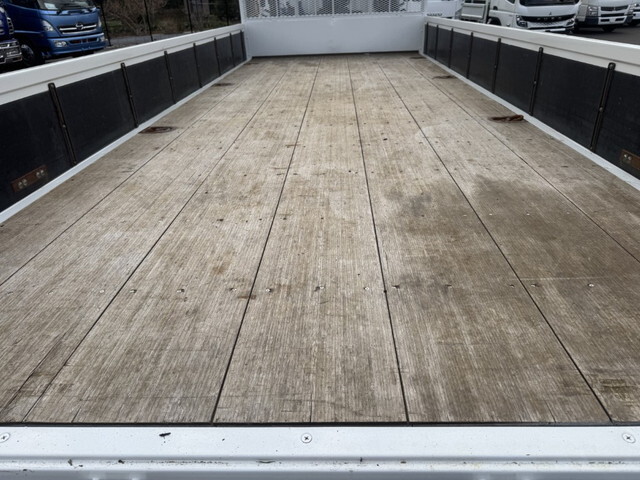 三菱ふそうファイタークレーン4段中型（4t）[写真14]