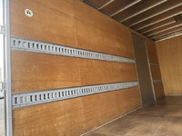 三菱ふそうキャンターアルミバン小型（2t・3t）[写真11]