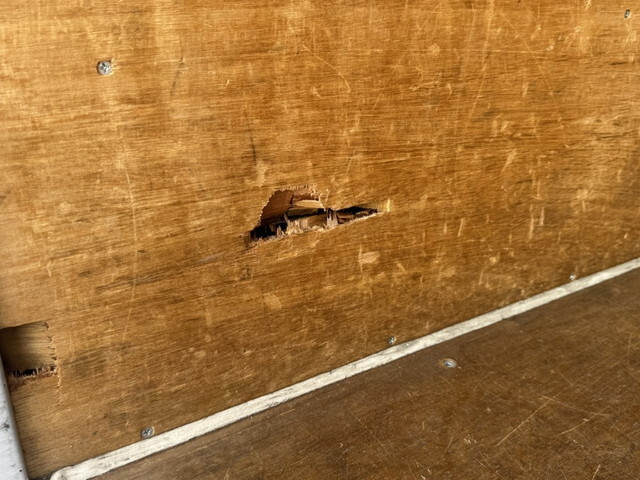 三菱ふそうキャンターアルミバン小型（2t・3t）[写真14]