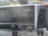 三菱ふそうキャンターアルミバン小型（2t・3t）[写真21]