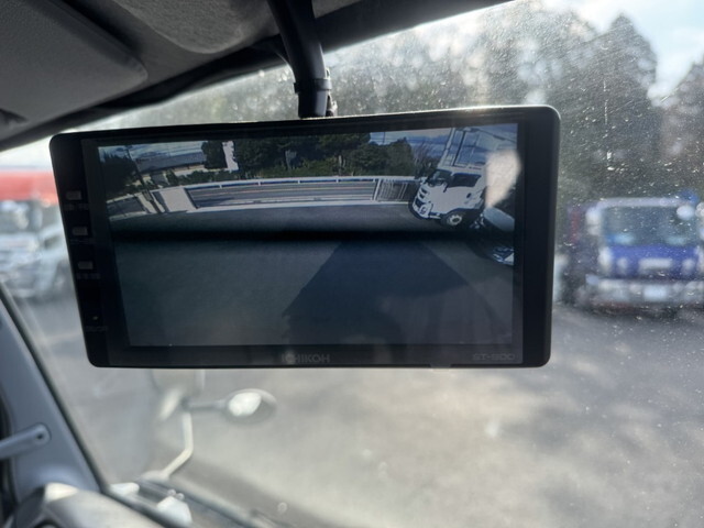 三菱ふそうキャンターアルミバン小型（2t・3t）[写真21]