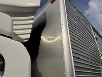 三菱ふそうキャンターアルミバン小型（2t・3t）[写真35]