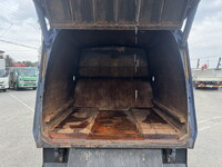 いすゞエルフパッカー車（塵芥車）小型（2t・3t）[写真12]