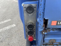 いすゞエルフパッカー車（塵芥車）小型（2t・3t）[写真15]