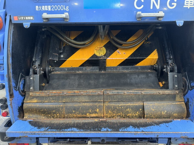 いすゞエルフパッカー車（塵芥車）小型（2t・3t）[写真19]