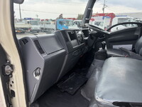 いすゞエルフパッカー車（塵芥車）小型（2t・3t）[写真30]