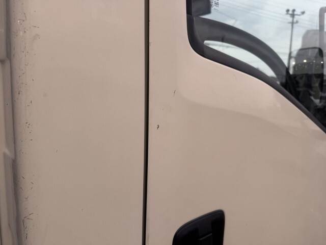 いすゞエルフパッカー車（塵芥車）小型（2t・3t）[写真38]