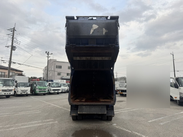いすゞエルフパッカー車（塵芥車）小型（2t・3t）[写真09]