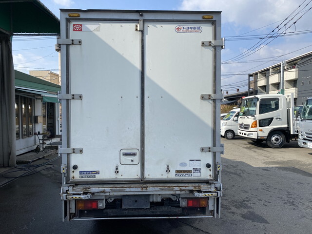 トヨタトヨエースアルミバン小型（2t・3t）[写真05]