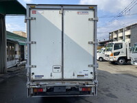 トヨタトヨエースアルミバン小型（2t・3t）[写真06]