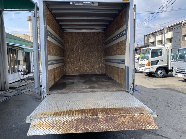 トヨタトヨエースアルミバン小型（2t・3t）[写真08]