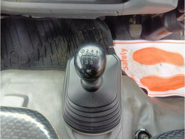 日野デュトロ平ボディ小型（2t・3t）[写真23]