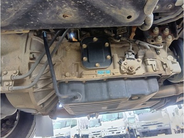 日野デュトロ平ボディ小型（2t・3t）[写真12]