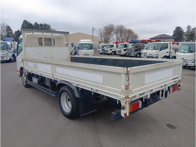 日野デュトロ平ボディ小型（2t・3t）[写真02]