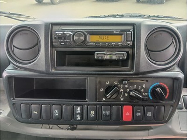 日野デュトロ平ボディ小型（2t・3t）[写真21]