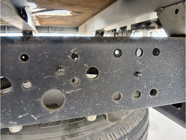 日野デュトロ平ボディ小型（2t・3t）[写真09]