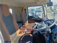 日野レンジャーアルミブロック中型（4t）[写真21]