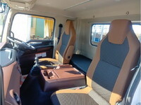 日野レンジャーアルミブロック中型（4t）[写真22]