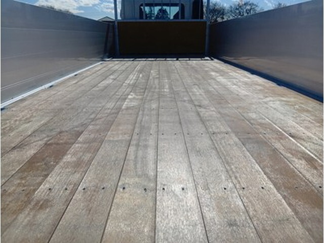 日野レンジャーアルミブロック中型（4t）[写真07]