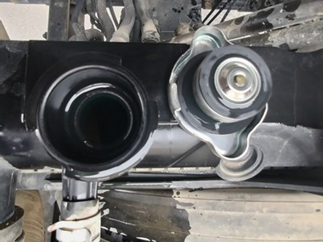 いすゞフォワードダンプ中型（4t）[写真21]