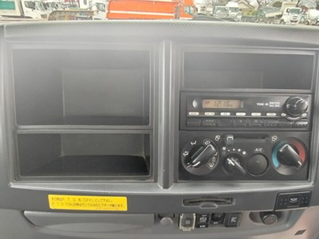 いすゞフォワードダンプ中型（4t）[写真26]