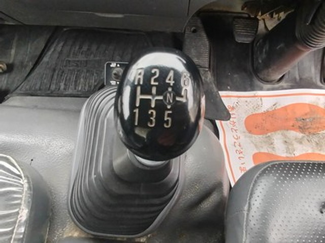 いすゞフォワードダンプ中型（4t）[写真28]