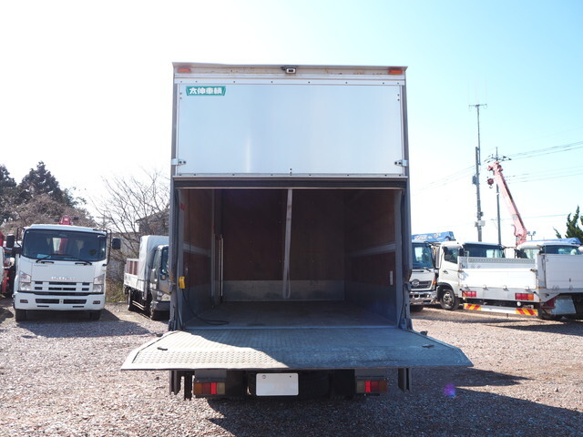 トヨタトヨエースアルミバン小型（2t・3t）[写真21]