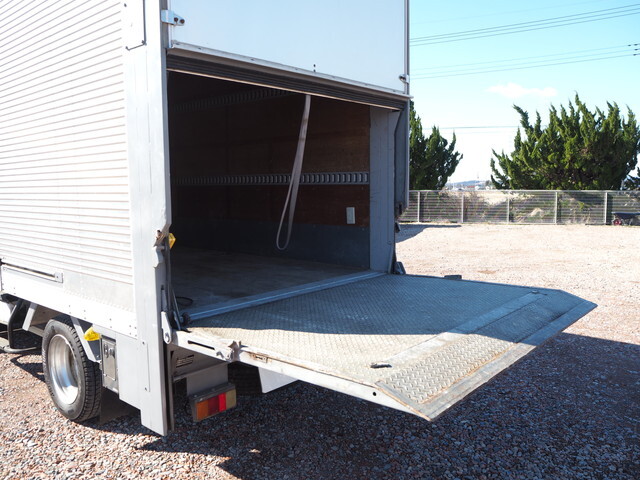 トヨタトヨエースアルミバン小型（2t・3t）[写真22]
