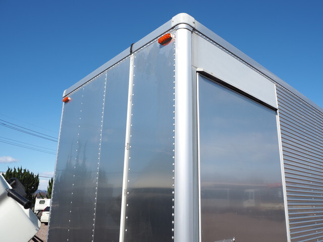 トヨタトヨエースアルミバン小型（2t・3t）[写真29]