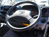 トヨタトヨエースアルミバン小型（2t・3t）[写真35]