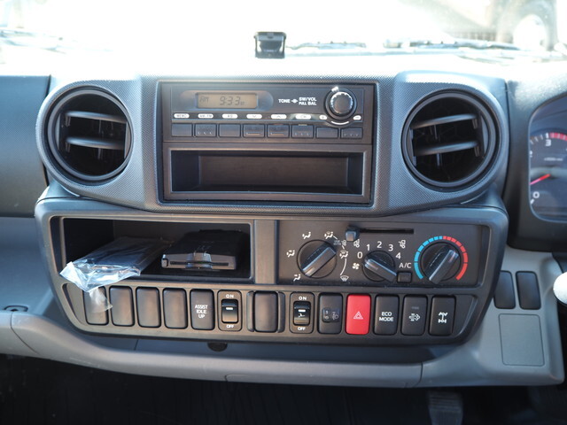 トヨタトヨエースアルミバン小型（2t・3t）[写真35]