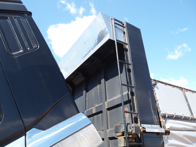 三菱ふそうスーパーグレートダンプ大型（10t）[写真30]