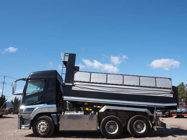 三菱ふそうスーパーグレートダンプ大型（10t）[写真05]