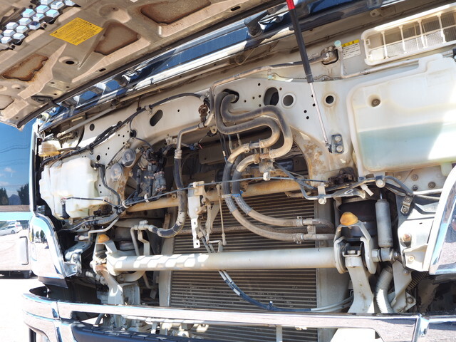 三菱ふそうスーパーグレートダンプ大型（10t）[写真09]