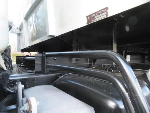 いすゞフォワードダンプ中型（4t）[写真35]