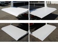 いすゞエルフ平ボディ小型（2t・3t）[写真20]