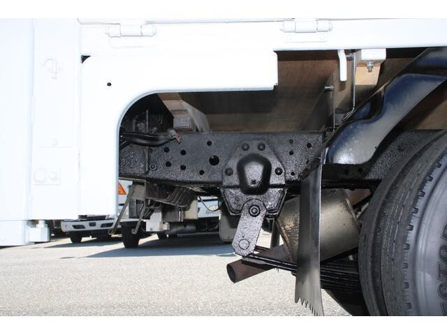 いすゞエルフ平ボディ小型（2t・3t）[写真26]