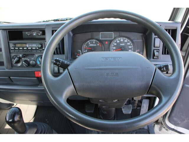 いすゞエルフ平ボディ小型（2t・3t）[写真30]