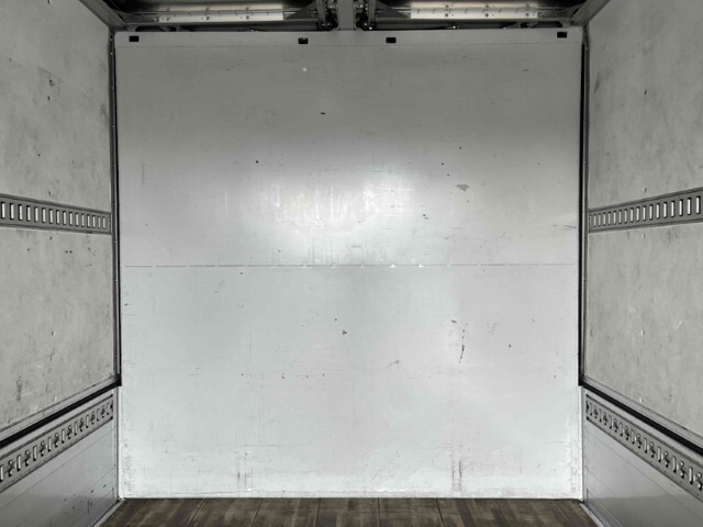 三菱ふそうファイターアルミウイング中型（4t）[写真14]