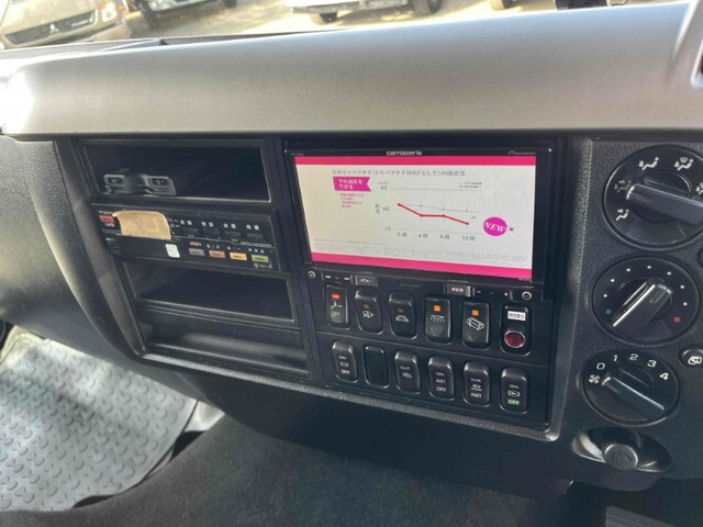 三菱ふそうファイターアルミウイング中型（4t）[写真34]