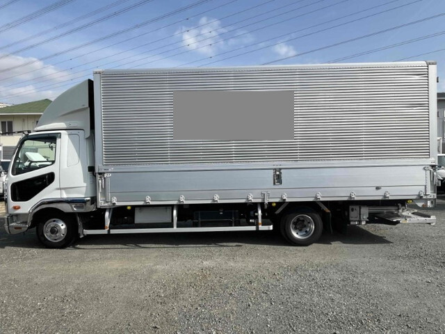 三菱ふそうファイターアルミウイング中型（4t）[写真08]