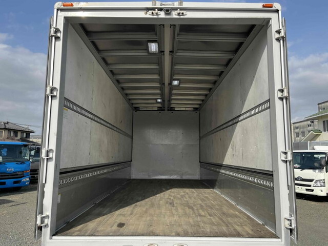 三菱ふそうファイターアルミウイング中型（4t）[写真09]