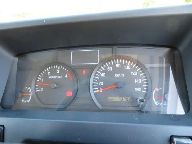 いすゞエルフクレーン3段小型（2t・3t）[写真11]