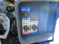 いすゞエルフクレーン3段小型（2t・3t）[写真27]