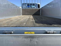 三菱ふそうキャンターアルミブロック小型（2t・3t）[写真11]