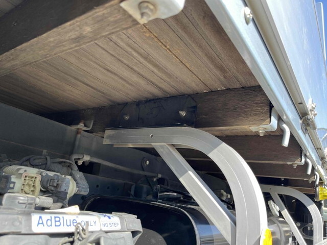 三菱ふそうキャンターアルミブロック小型（2t・3t）[写真19]