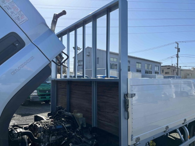 三菱ふそうキャンターアルミブロック小型（2t・3t）[写真24]