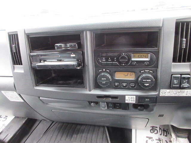 いすゞフォワードアルミウイング中型（4t）[写真21]